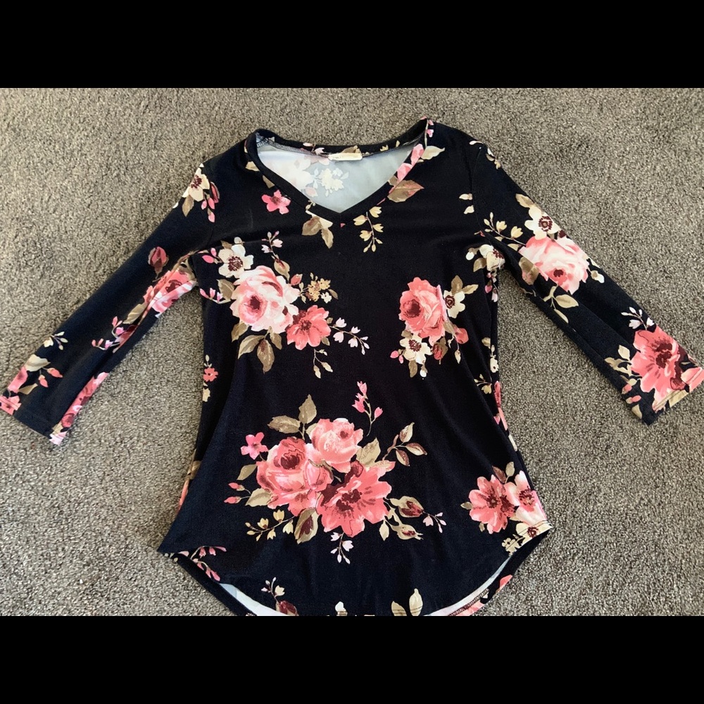 Floral half sleeve blouse